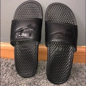 Nike sandles
